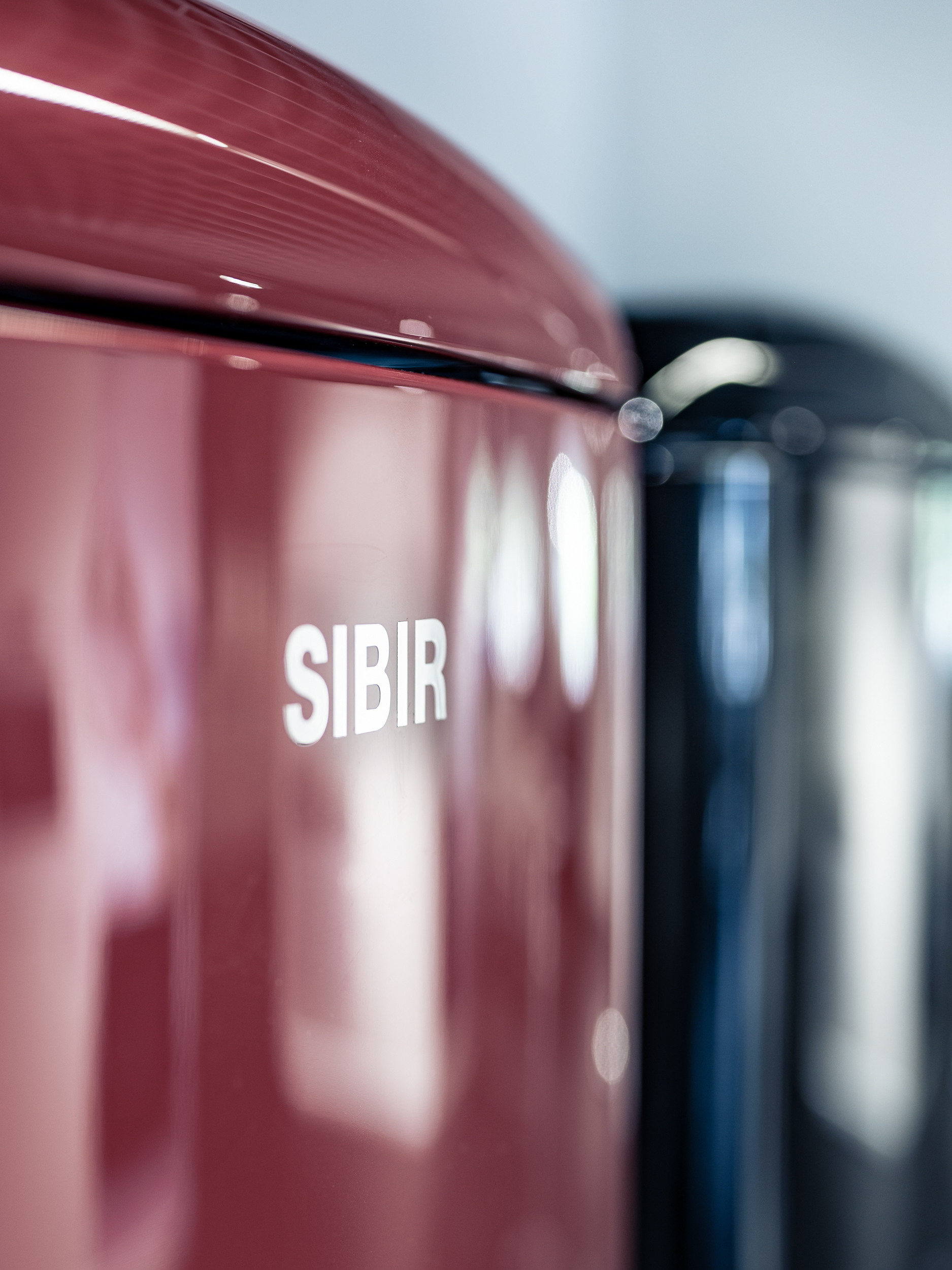 SIBIR Oldtimer Kühlschrank bordeaux